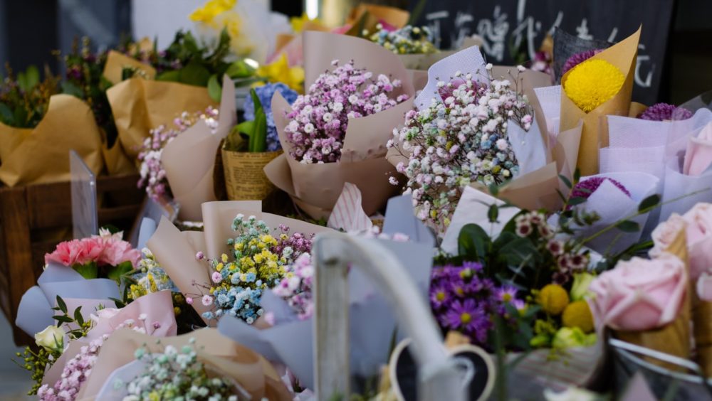 CONFINEMENT DU PRINTEMPS N°2 : LES MEILLEURES ADRESSES DES FLEURISTES EN PRESQU’ÎLE