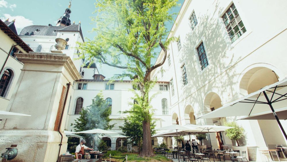 PASSEZ UN DÉLICIEUX ÉTÉ AUPRÈS DU RESTAURANT EPONA
