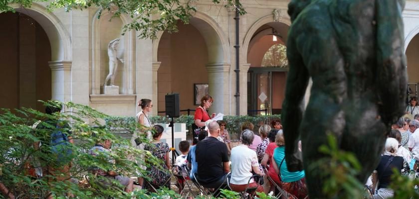 Lectures au jardin du Musée des Beaux-Arts : une parenthèse culturelle au cœur de la Presqu’île